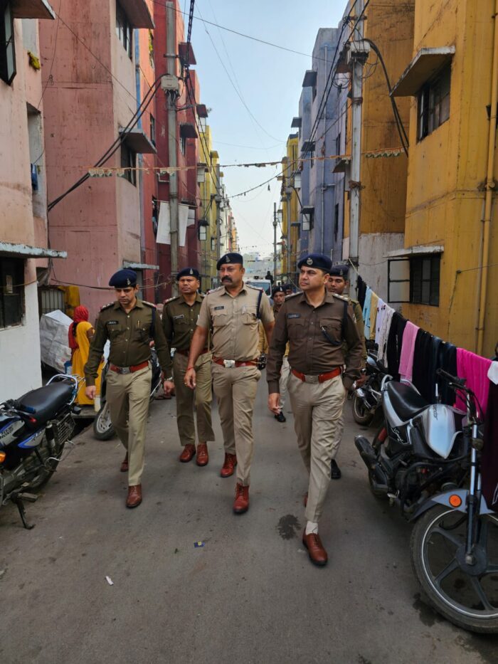 RAIPUR NEWS : राजधानी में बी.एस.यू.पी. कालोनी और अटल आवास में जोरो शोरों से चलाया गया चेकिंग अभियान, पूछताछ कर दी गई समझाईश