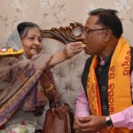 CG NEWS : मुख्यमंत्री विष्णु देव साय ने माधवी देवी से की सौजन्य मुलाकात, मुंह मीठा कर ग्रहण किया आशीर्वाद