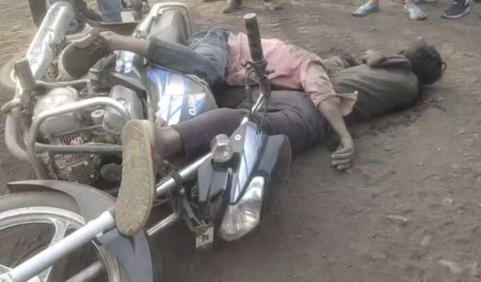  CG ACCIDENT NEWS : डंपर की चपेट में आने से बाइक सवार दो युवकों की मौत, जर्जर सड़क बन रही हादसों की वजह, लोगों में आक्रोश 