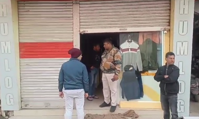 CRIME NEWS : जबलपुर में सक्रिय हुई चोर गैंग, मुख्य सड़क की दुकान पर किया चोरी का प्रयास