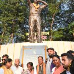 CG NEWS : मुख्यमंत्री विष्णुदेव साय ने स्वर्गीय दिलीप सिंह जूदेव की प्रतिमा का किया माल्यार्पण