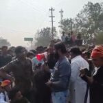 MP NEWS : गोवंश की हत्या के आरोप में हिंदू संगठन के कार्यकर्ताओ किया चक्काजाम 