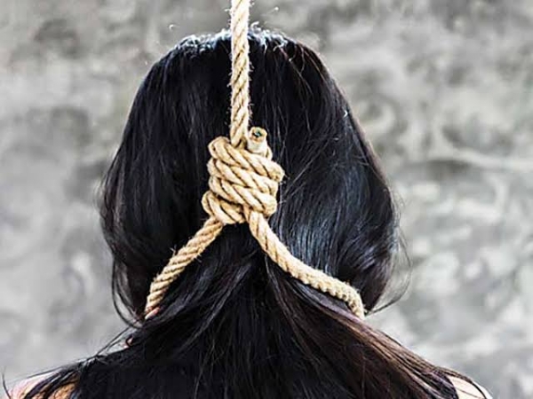 CG Suicide News : सखी सेंटर में महिला ने फांसी लगाकर दी जान, कारण अज्ञात 