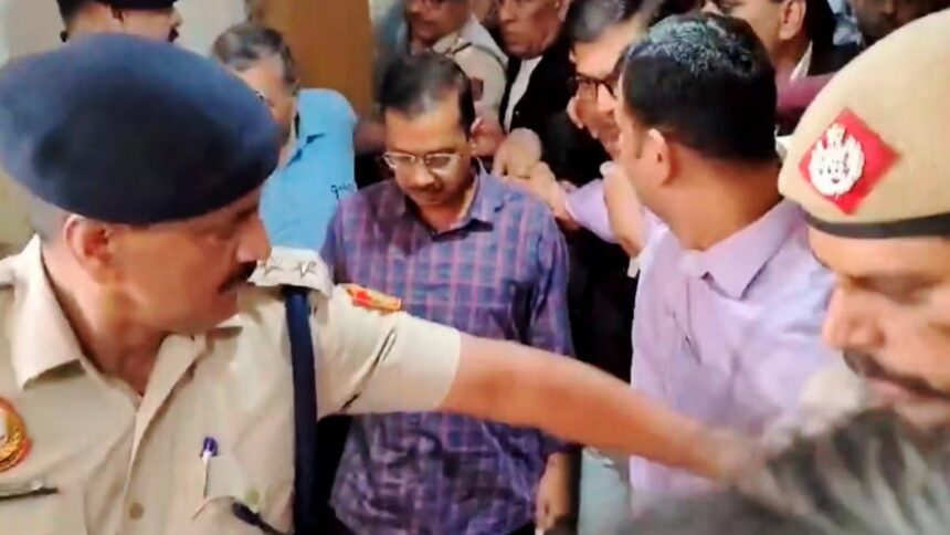 Arvind Kejriwal: तिहाड़ जेल में सीएम केजरीवाल को दी गई इंसुलिन, शुगर लेवल हुआ हाई