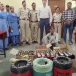 Ratlam News : पुष्पा स्टाइल में शराब की होम डिलिवरी; पानी की केन में भरा था सैकड़ों लीटर शराब, पुलिस ने धरदबोचा
