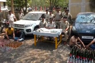 CG NEWS : पुलिस की ताबड़तोड़ कार्रवाई; 158 लीटर अवैध शराब के साथ 9 आरोपी गिरफ्तार, 3 वाहनों से 11.54 लाख जब्त 