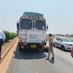RAIPUR ACCIDENT BREAKING : राजधानी में तेज रफ्तार ट्रक ने स्कूटी को पीछे से मारी जोरदार ठोकर, सवार दो युवकों की मौके पर मौत 