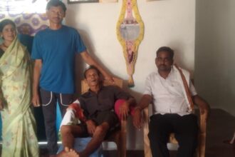 CG NEWS : लोक कलाकार चमरू निषाद हुए लकवा ग्रस्त, अर्थाभाव होने से उन्हें मदद की जरुरत