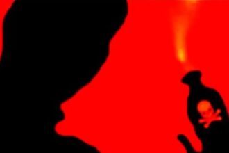 CRIME NEWS : बदमाशों के हौसले बुलंद: लड़की को उठाने और एसिड फेंकने आए थे बदमाश, खुद ही हो गए शिकार