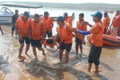 Cg Mahanadi Boat Accident : महानदी नाव हादसे में अबतक 8 लोगों की मौत, 7 मृतकों के शव बरामद, मृतकों के परिजनों को मिलेंगे चार - चार लाख 