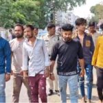 Ratlam News : जिला अस्पताल में उत्पात मचाने वाले बदमाशों को पुलिस ने किया गिरफ्तार, निकाला जुलूस, देखे वीडियो 