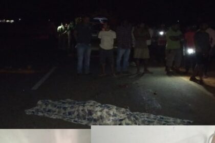 Chhattisgarh Accident : आखिर कब तक.... तेज रफ्तार ट्रक ने तीन युवकों को कुचला, दो की मौके पर मौत, एक गंभीर  