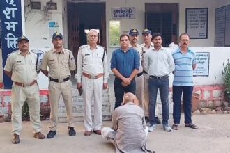 MP CRIME NEWS : बेटे की मौत का बदला पिता ने हत्या करके लिया, फावड़े से की युवक की कत्ल 