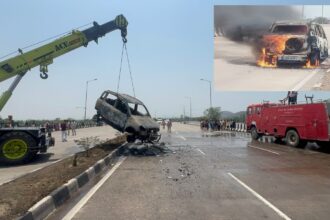 Ratanpur Burning Car : चलती कार में भड़क उठी आग की लपटें, पांच लोगों ने कूदकर बचाई जान, देखें VIDEO 