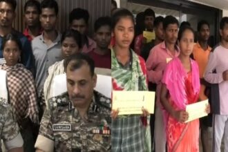 Chhattisgarh Naxalite surrender : बीजापुर में 39 लाख के 9 इनामी समेत 30 नक्सलियों ने किया सरेंडर 