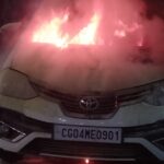 RAIPUR BREAKING : राजधानी के सदर बाजार में चलती कार में अचानक लगी भीषण आग, देखें वीडियो 