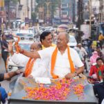 Lok Sabha Elections 2024 : बृजमोहन अग्रवाल ने रायपुर उत्तर विधानसभा में किया रोड शो, भाजपा के लिए मांगे वोट 