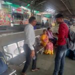 CG NEWS: वरिष्ठ मंडल वाणिज्य प्रबंधक अवधेश कुमार त्रिवेदी सिविल ड्रेस में निरीक्षण करने पहुंचे रायपुर रेलवे स्टेशन, असुविधा होने पर यात्रियों से 139 पर कॉल करने करने की बात कही