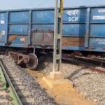 CG News: पटरी से उतरी मालगाड़ी की बोगी, कोयला लोड लेकर जा रही थी ट्रेन