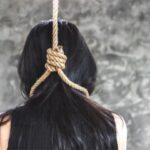CG NEWS : पति से अनबन के बाद पत्नी ने की आत्महत्या, साड़ी का बनाया फंदा और झूल गई 