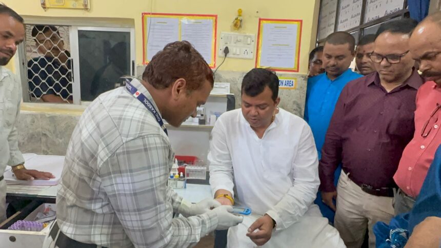 Kasdol News : विधायक संदीप साहू ने सामुदायिक स्वास्थ्य केंद्र का किया औचक निरीक्षण, अव्यवस्था को लेकर लगाई कड़ी फटकार