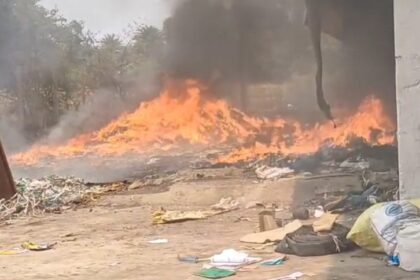  RAIPUR BREAKING : पेपर मिल में लगी भीषण आग, बुझाने जुटी दमकल की तीन गाड़ियां, कई आला अधिकारी मौके पर मौजूद 
