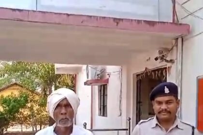 RAIPUR CRIME NEWS : पति ने फावड़ा मारकर की पत्नी की हत्या, फरार आरोपी गिरफ्तार 