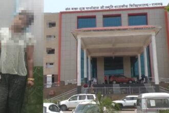 CG SUICIDE : हॉस्पिटल के शौचालय में फांसी के फंदे पर लटकती मिली महिला की लाश, मचा हड़कंप 