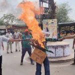 RAIPUR NEWS : आतंकी हमले में 10 श्रद्धालुओं की मौत पर बजरंग दल का उग्र प्रदर्शन, आतंकवादी का फूंका पुतला 