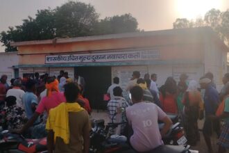 Surajpur News : शासकीय उचित मूल्य की दूकान संचालक की मनमानी, ग्रामीणों को तीन महीने से नहीं मिल रहा राशन