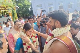 Venkatesh Iyer got married : क्रिकेटर वेंकटेश अय्यर ने श्रुती रघुनाथन से रचाई शादी, देखें फोटोज  