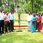 World Environment Day: मुख्यमंत्री ने सपरिवार अपने निवास परिसर में रोपा नीम, रुद्राक्ष और चीकू का पौधा