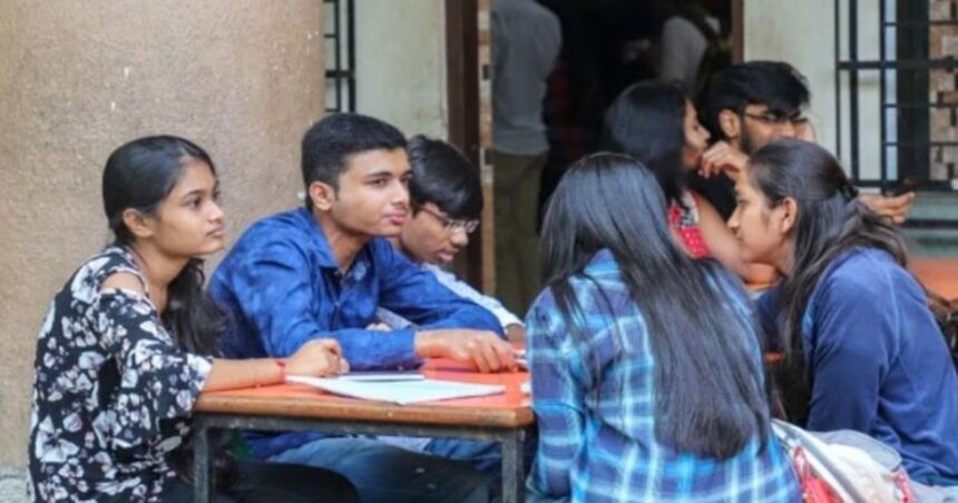 NEET Result : नीट यूजी के परिणाम में हुआ स्कैम !, 720 में से मिले 719 और 718 अंक, दोबारा परीक्षा की उठी मांग