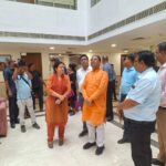 CM Sai in Delhi : मुख्यमंत्री विष्णुदेव साय ने दिल्ली में बने छत्तीसगढ़ निवास का लिया जायजा, अधिकारियों से सुविधाओं की ली जानकारी, आवश्यक निर्देश दिए