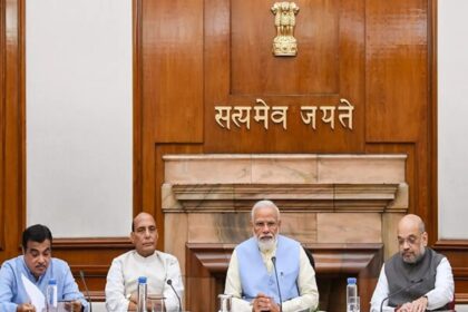 PM Modi Shapath Grahan : मोदी कैबिनेट की तस्वीर साफ ! इन सांसदों को गया कॉल, जानिए मोदी 3.0 की टीम में कौन-कौन शामिल?