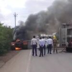 CG BREAKING : जगदलपुर से रायपुर आ रही चलती ट्रक में लगी भीषण आग, मची अफरा तफरी, देखें video