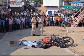 Damoh murder : पिता-पुत्र और भतीजे की दिनदहाड़े गोली मारकर हत्या, दहशत में लोग 