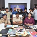 Chhattisgarh Crime : रेड्डी अन्ना और लोटस-33 गेमिंग एप से खेला रहे थे ऑनलाइन सट्टा, पुलिस ने 10 आरोपियों को धरदबोचा 