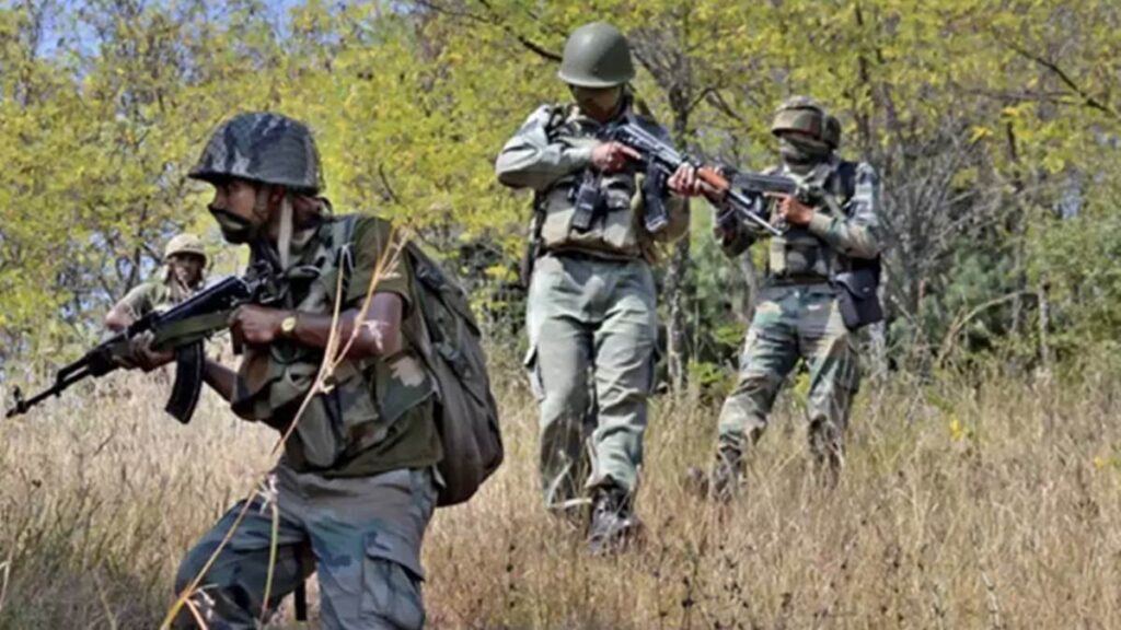 CG Naxalite encounter : गरियाबंद मुठभेड़ में एक नक्सली ढेर, कोबरा बटालियन का जवान घायल