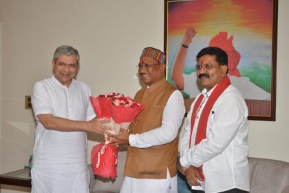 Chhattisgarh : मुख्यमंत्री साय की केंद्रीय रेल मंत्री के साथ महत्वपूर्ण बैठक: राज्य में रेल परियोजनाओं को मिलेगी नई गति
