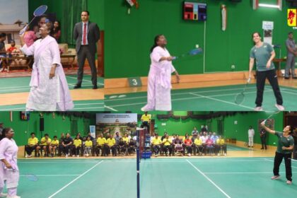 President Murmu Played Badminton: साइना नेहवाल के साथ बैडमिंटन खेलते दिखे राष्ट्रपति द्रौपदी मुर्मू , आप भी देखें फोटोज 