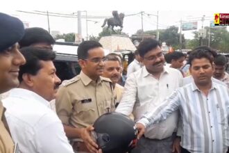 Helmet Bank: अब आधारकार्ड दिखाने पर मिलेगा फ्री हेलमेट, राष्ट्र में खुला पहला हेलमेट बैंक