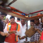 Indore News : जब काफिला रोककर भुट्टे की दुकान पर पहुंचे मुख्यमंत्री मोहन यादव, बुजुर्ग महिला का जाना हाल चाल 