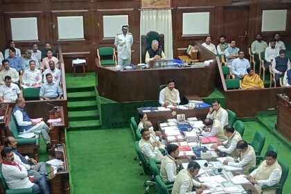 CG VIDHANSABHA : बालौदाबाजार घटना पर विपक्ष ने लाया स्थगन, भूपेश बघेल ने सरकार को जिम्मेदार बताते हुए कहा - आगजनी की घटना एक बड़ा षड्यंत्र था, हंगामे के बीच सदन की कार्यवाही 3 बजे तक स्थगित 