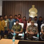 Chhattisgarh Naxalites surrendered : एक लाख के इनामी नक्सली समेत 14 माओवादियों नें किया आत्मसमर्पण, अब तक 137 ने किया सरेंडर 