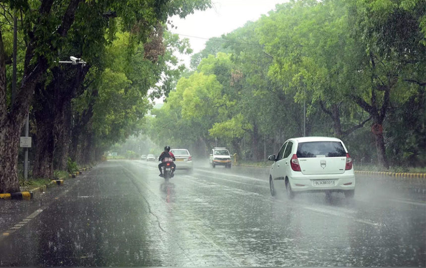 Chhattisgarh Weather Update : राजधानी रायपुर में हुई झमाझम बारिश, इन जिलों में भारी बारिश का अलर्ट जारी 