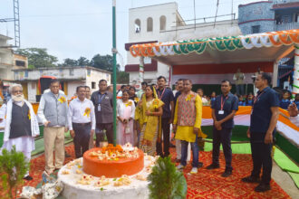 Independence Day 20024 : कौशल्या साय ने सीएम कैम्प कार्यालय बगीया में फहराया तिरंगा 