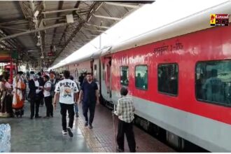 Train Cancelled: यात्रियों की बढ़ी परेशानी, त्योहारी सीजन के बीच बड़ी संख्या में ट्रेने कैंसिल