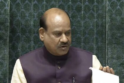 BIG BREAKING : वक्फ बिल पर लोकसभा स्पीकर ने बनाई JPC, इमरान मसूद और ओवैसी समेत 31 सांसदों के नाम शामिल