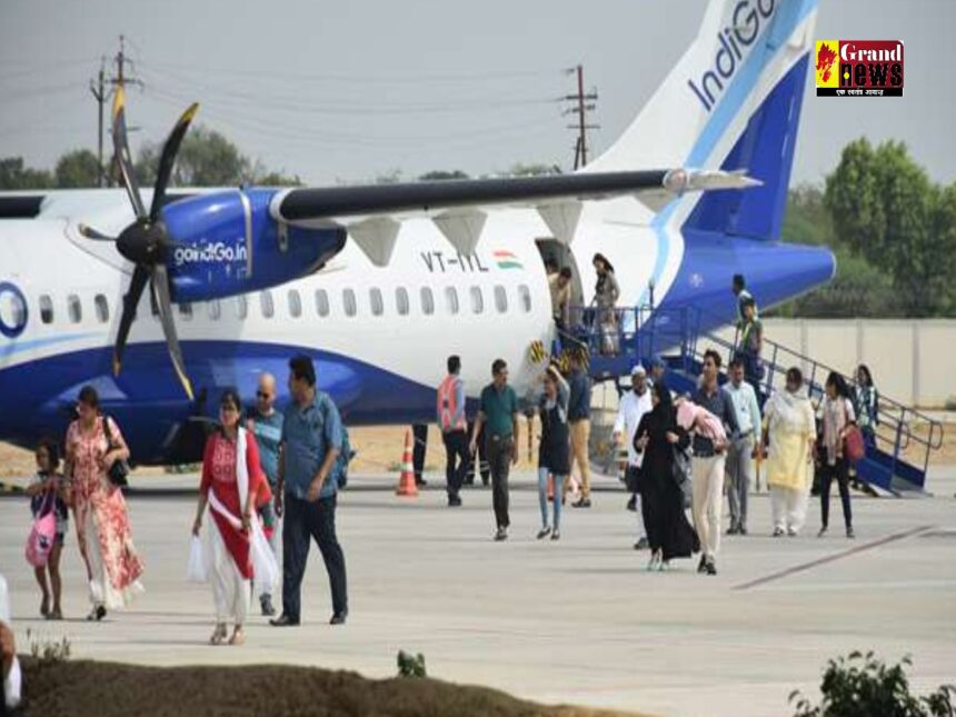 Raipur Prayagraj Flight: हवाई यात्रियों के लिए खुशखबरी, रायपुर से शुरू हुई प्रयागराज के लिए डायरेक्ट फ्लाइट,सस्ती कीमत में करे सैर